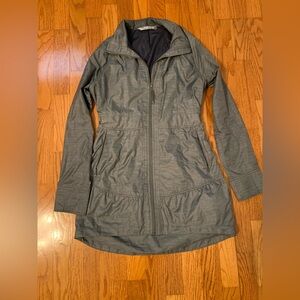 Athleta Active Anorak Lighweight Windbreaker Jacket Small Gray